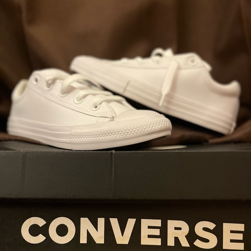 Converse Street Slip in White (Junior’s)